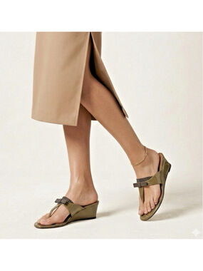 Fendi Infradito Vern Raso Beige Wedge Sandals Sz 39